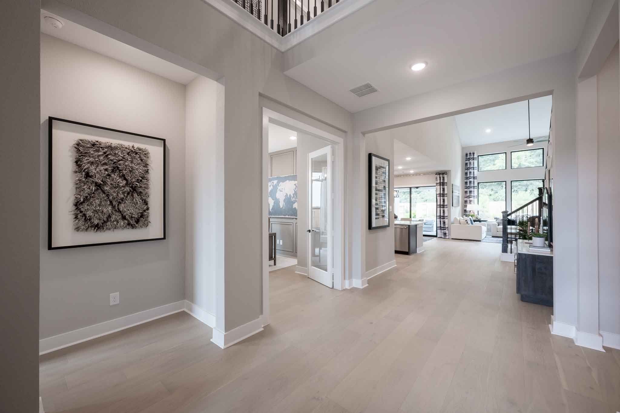 Barnhart Model | Foyer