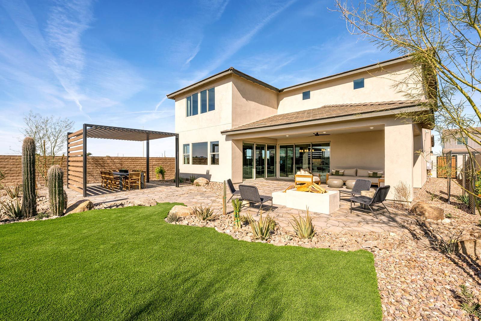 Sycamore Model | Backyard