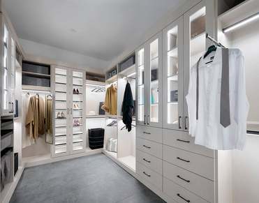 Residence 2 | Primary Closet