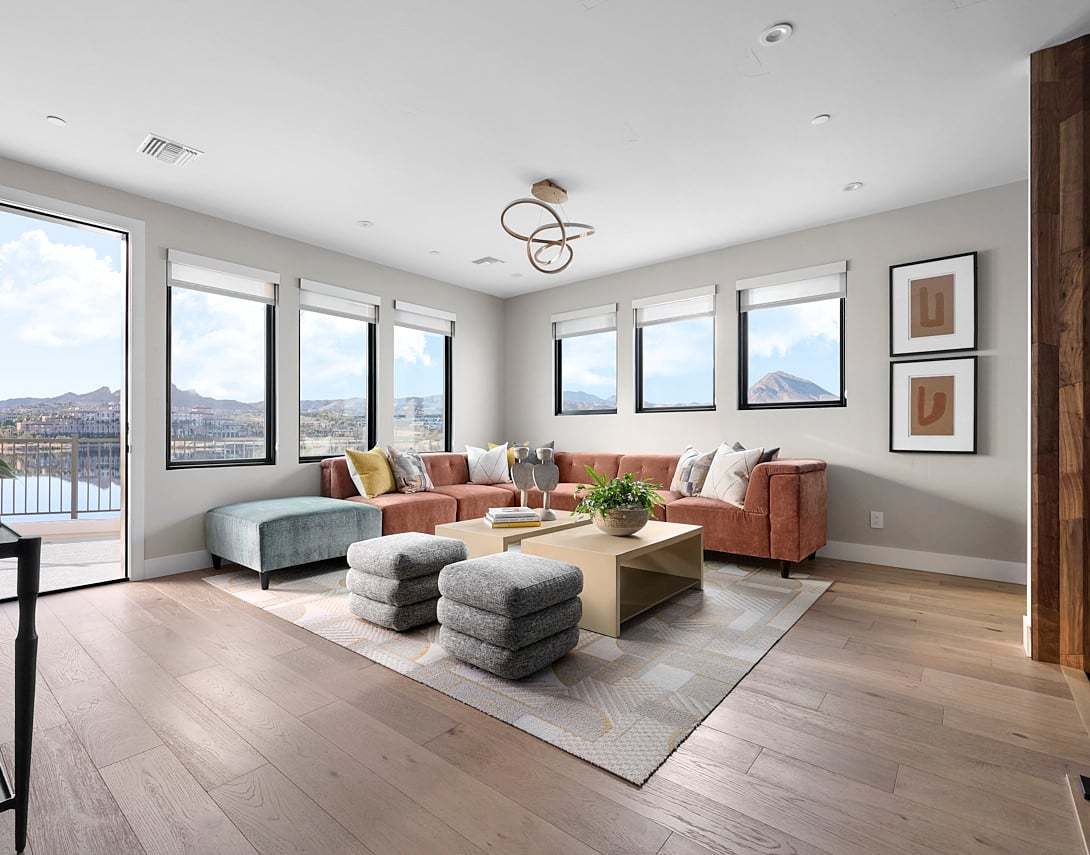 Residence 5 | Game Room