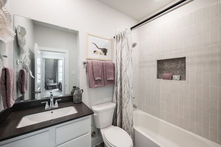 Whimbrel Model | Secondary Bath