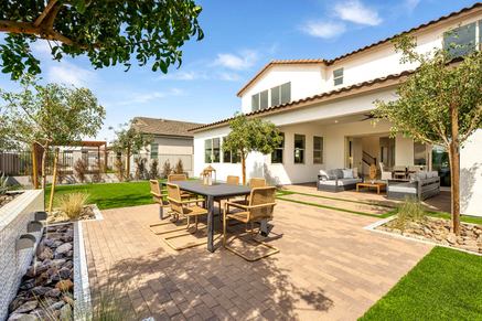 Ventana Model | Backyard