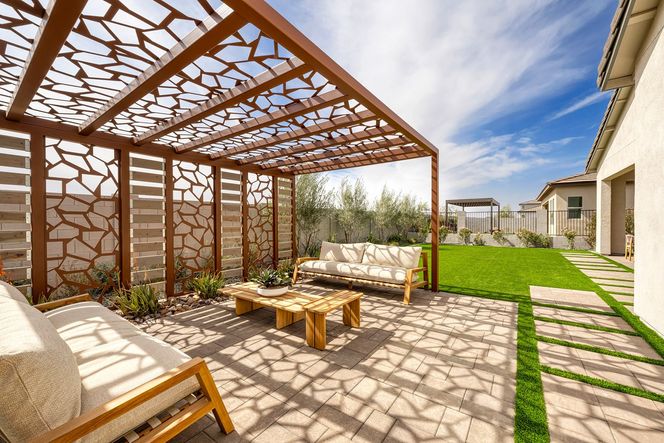 Elden Model | Backyard