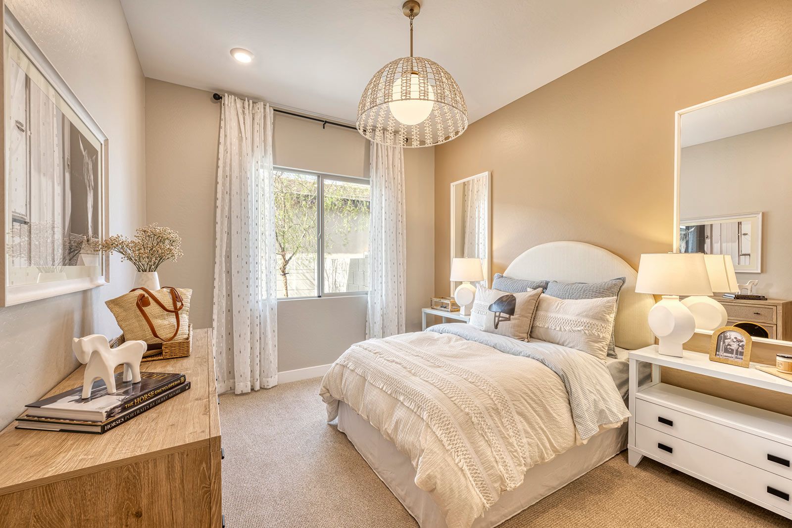 Elden Model | Bedroom