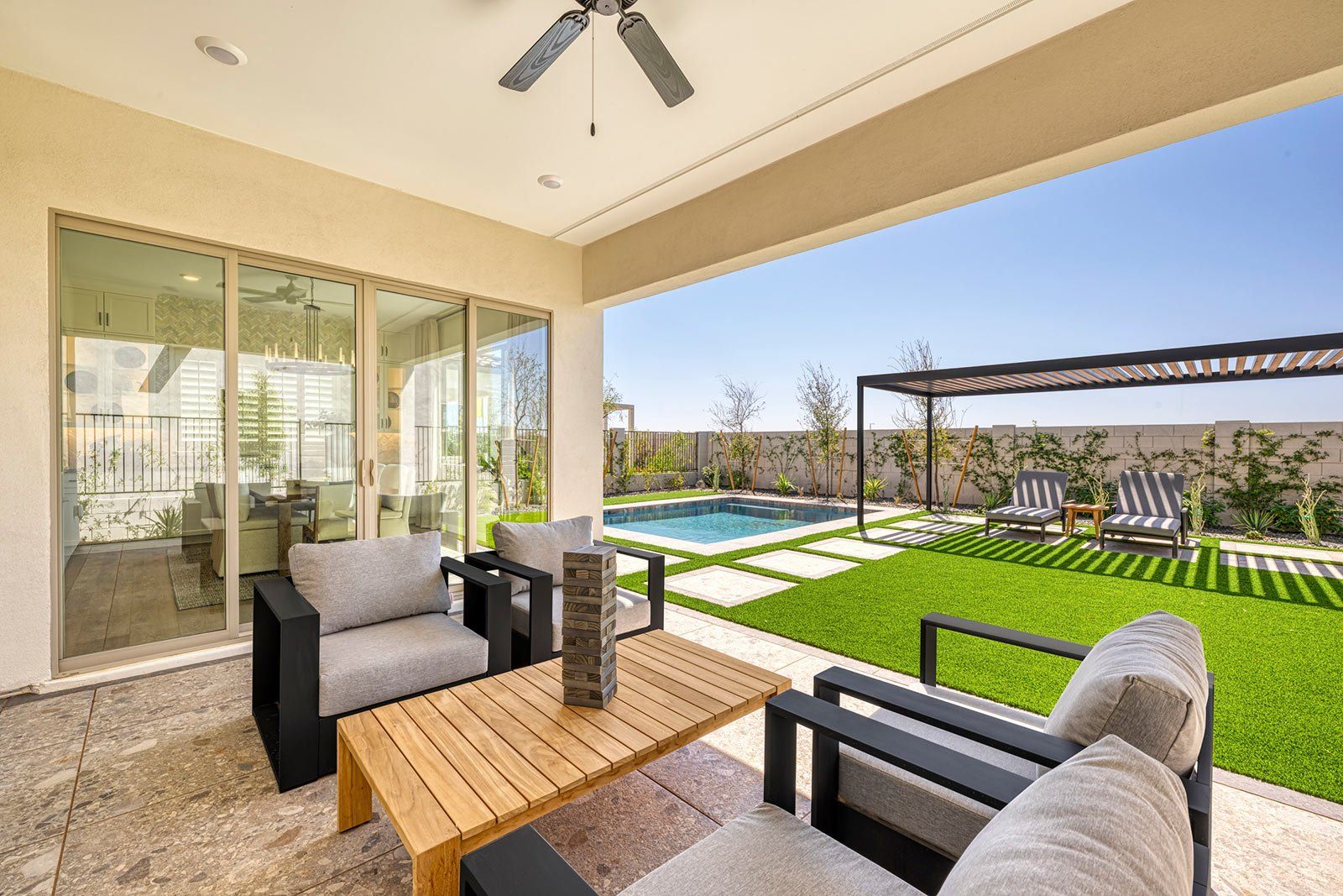 Tipton Model | Backyard