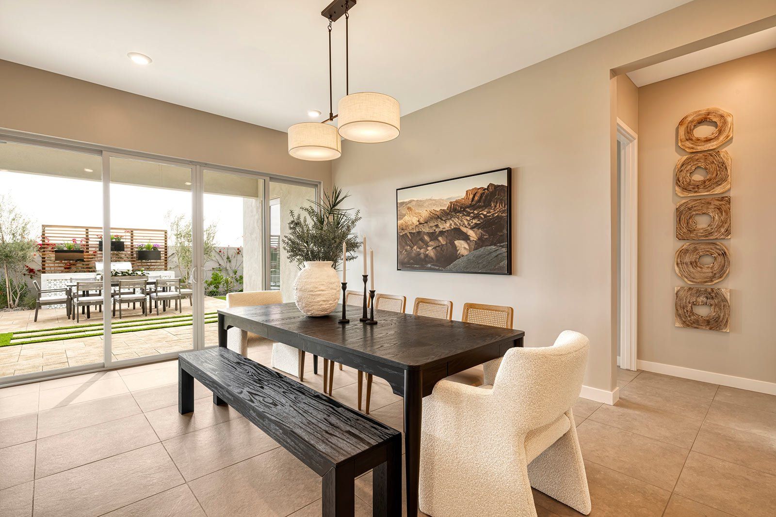 Juniper Model | Dining