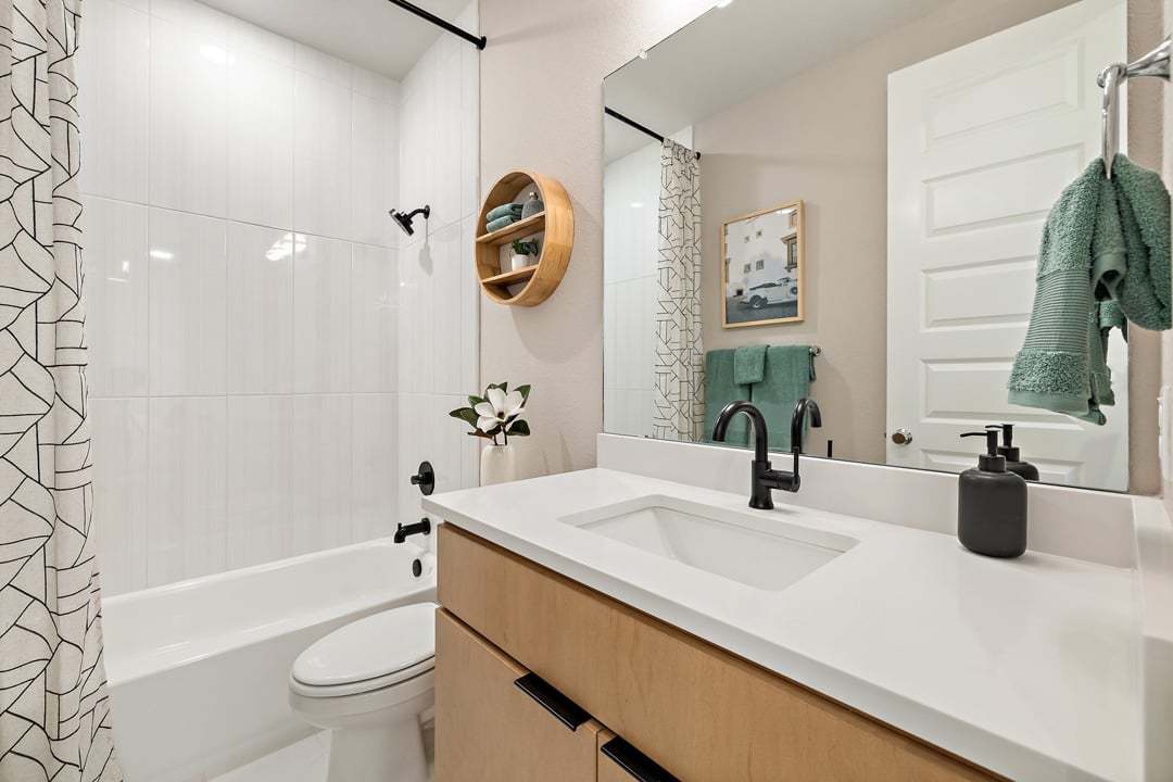 Second Floor | Bathroom 4