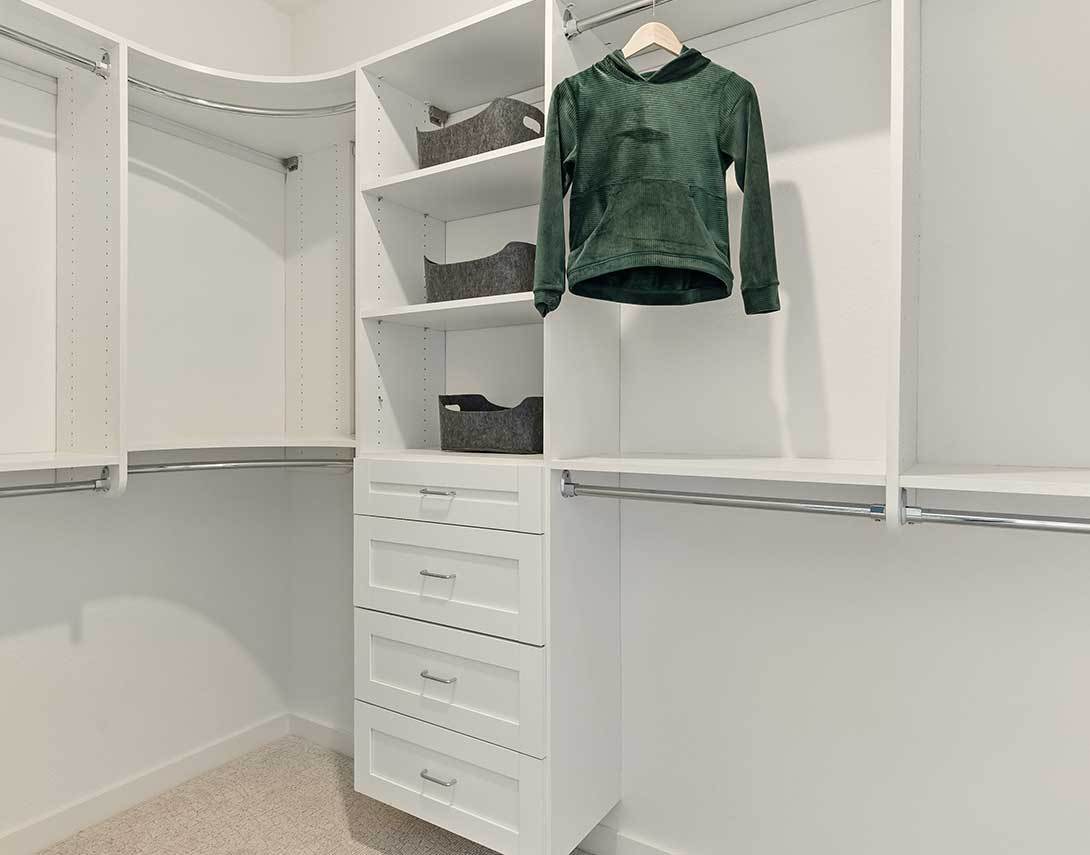 Bedroom 3 Walk-In Closet