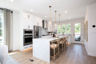 Lake Anne Towns por Tri Pointe Homes en Washington Virginia