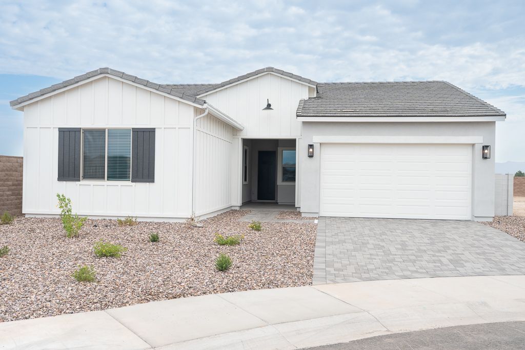 244 E La Estela Ln (Aspen Plan 4512) Image