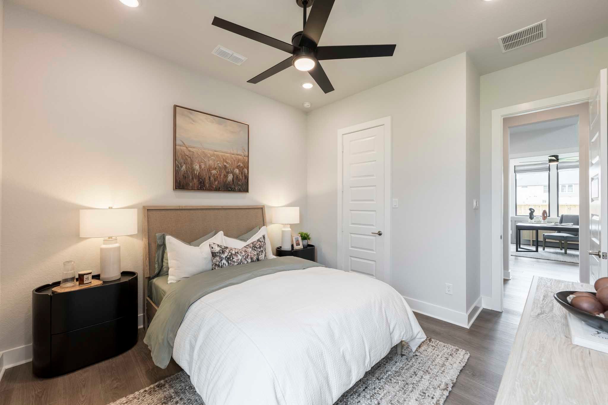 Representative Only | Goldeneye Model