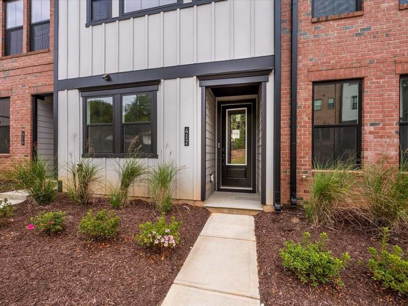 412 Old Town Village Rd (Duncan)