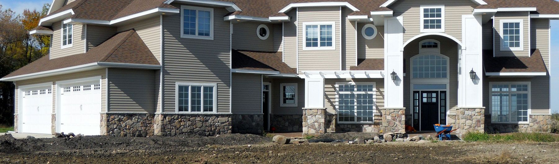 casa en T & S Custom Homes por T & S Custom Homes