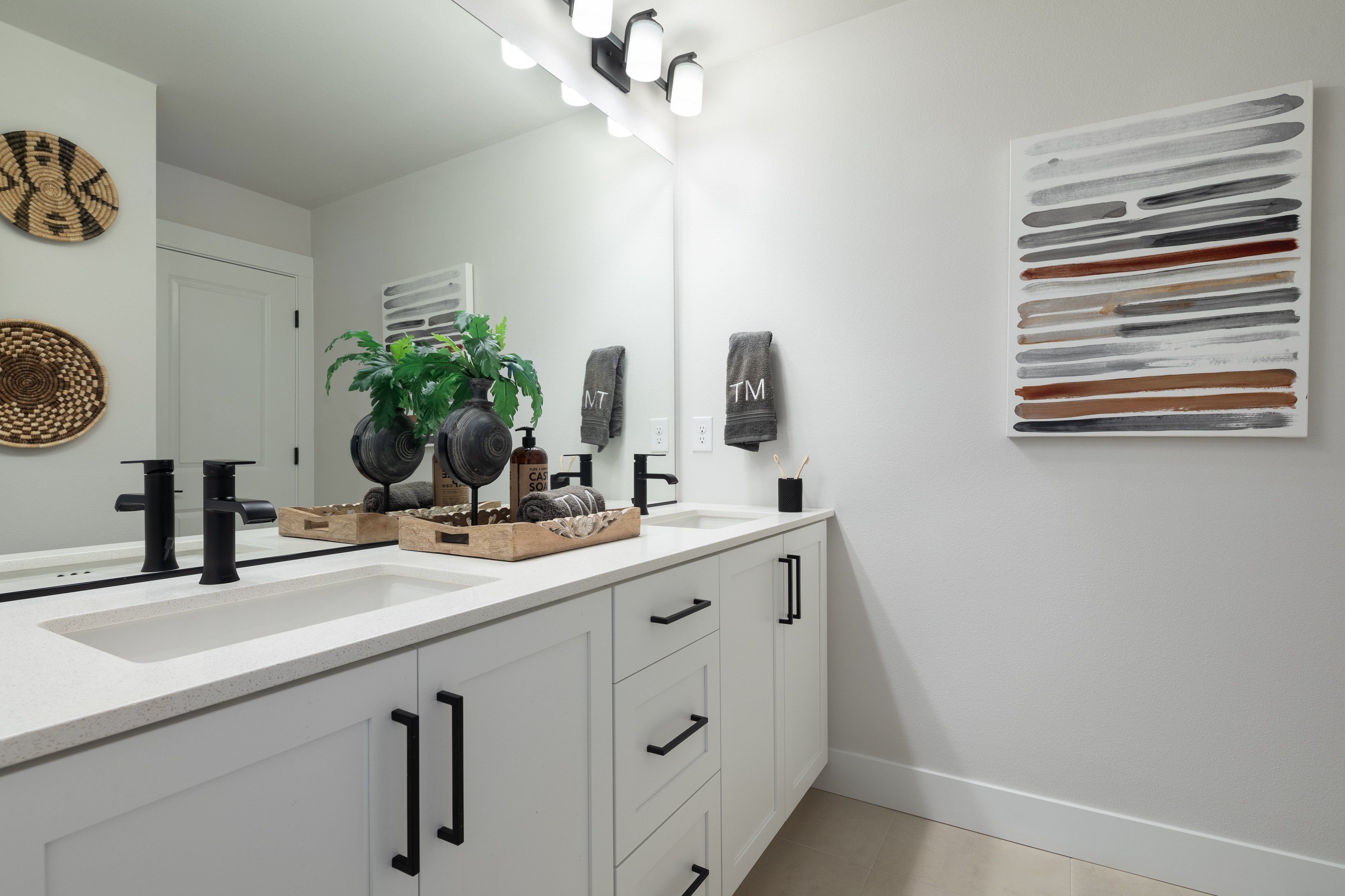 Ridgeline at Bethany Amethyst Guest Bathroom