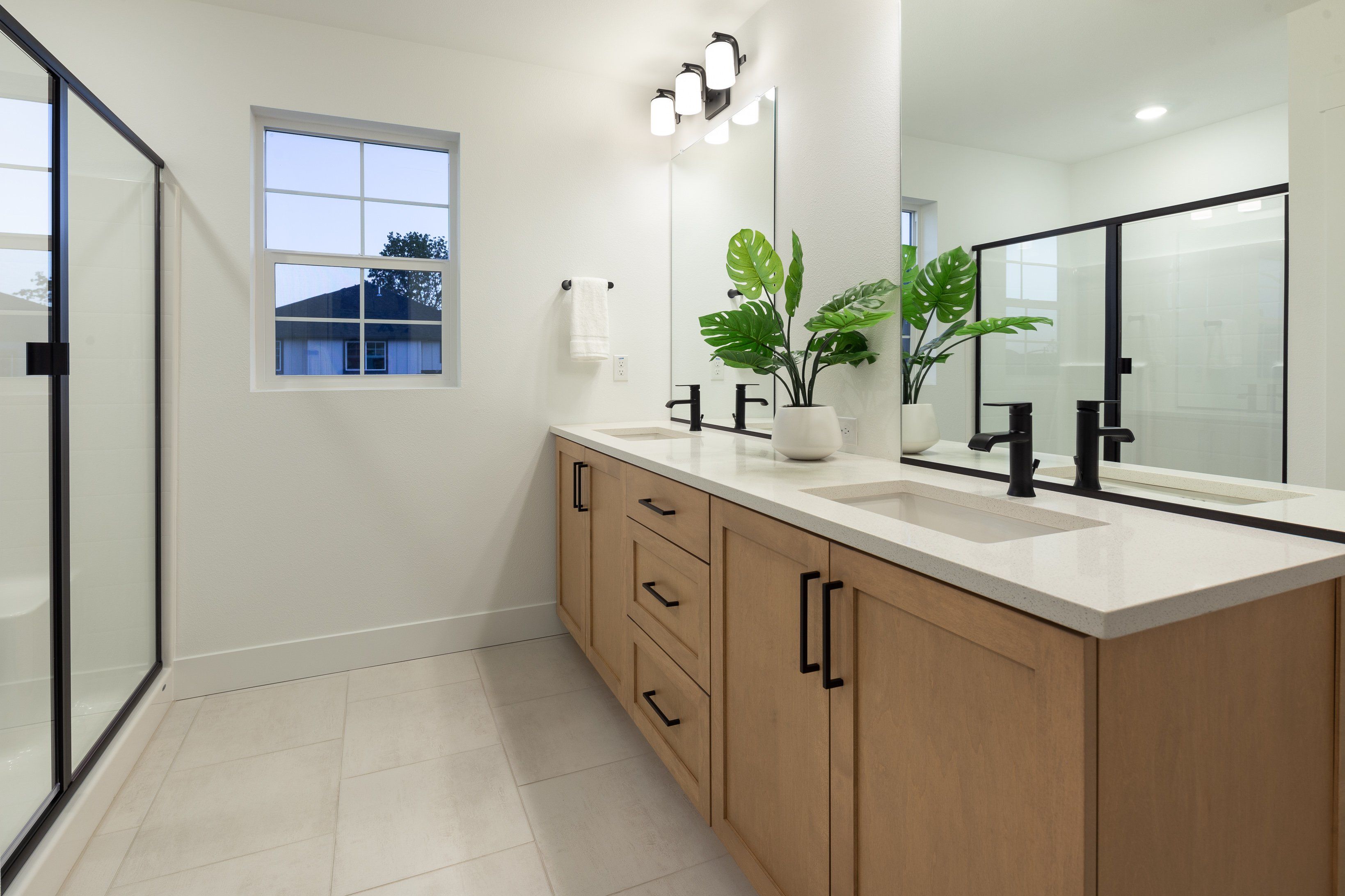 Ridgeline at Bethany Juniper Primary Bathroom