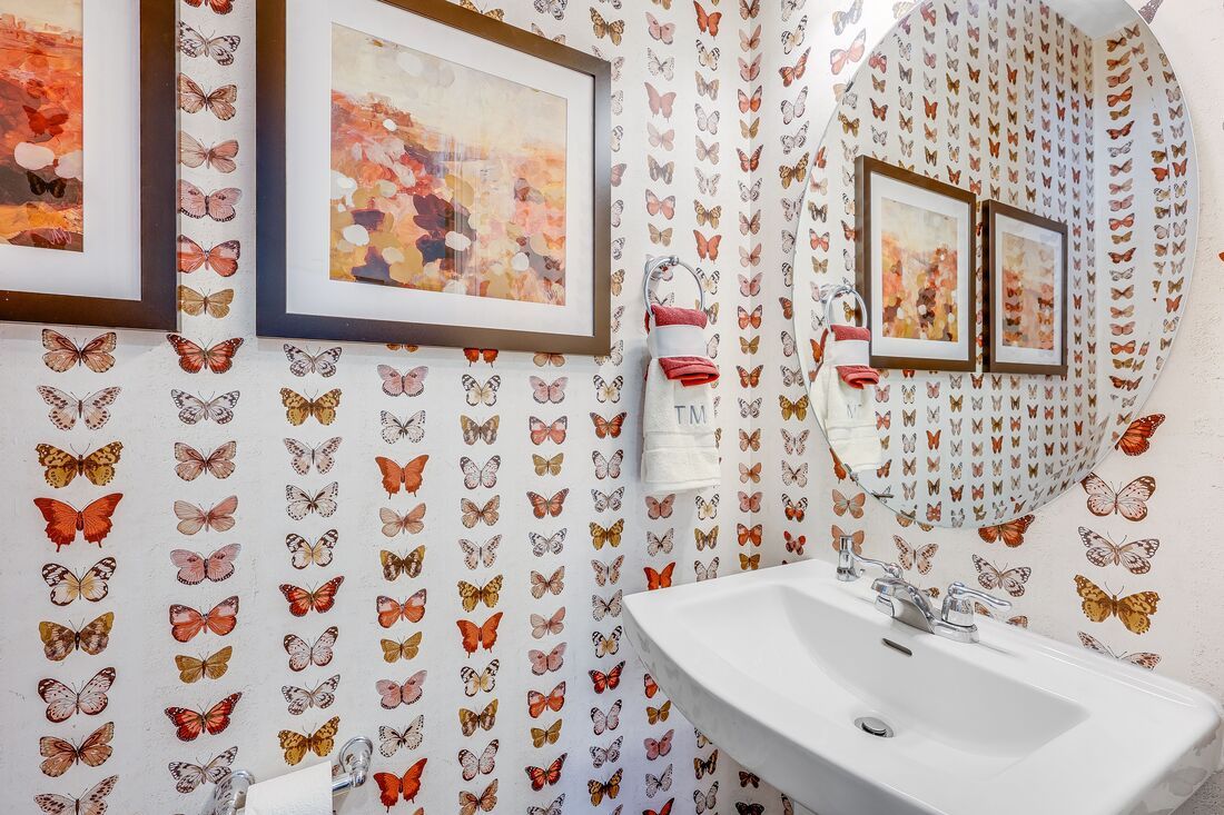 hj-nc-raleigh-eagle-trace-stella-lot-1-bathroom-01