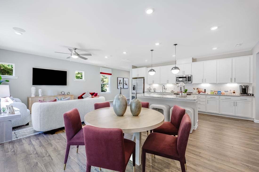 hj-nc-raleigh-eagle-trace-stella-lot-1-dining...