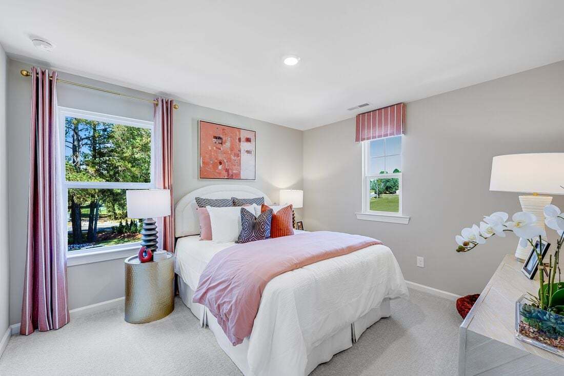 hj-nc-raleigh-eagle-trace-stella-lot-1-bedroom-02