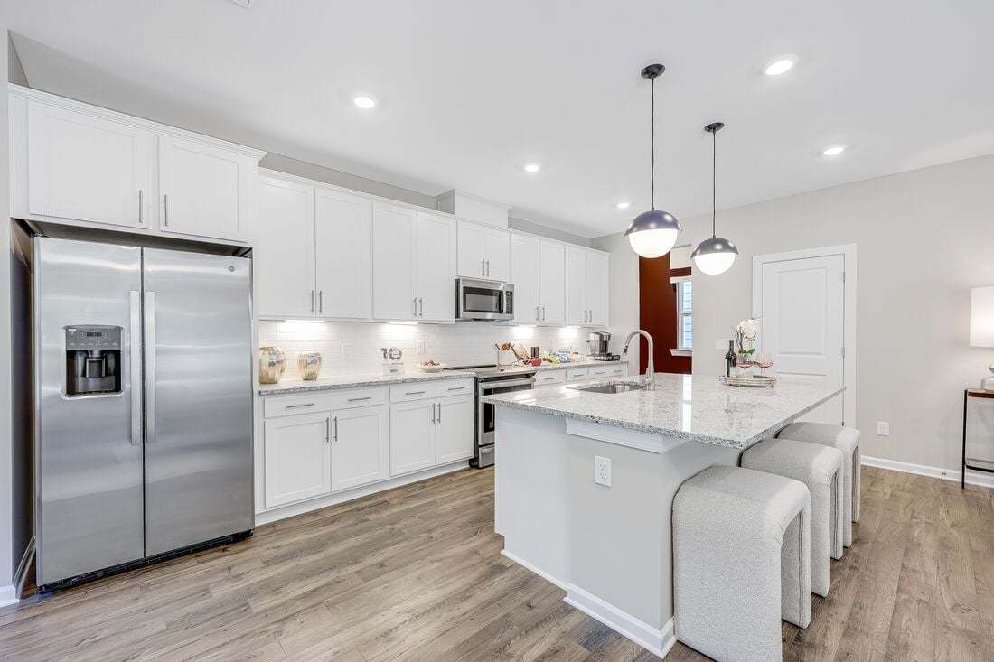 hj-nc-raleigh-eagle-trace-stella-lot-1-kitchen-01