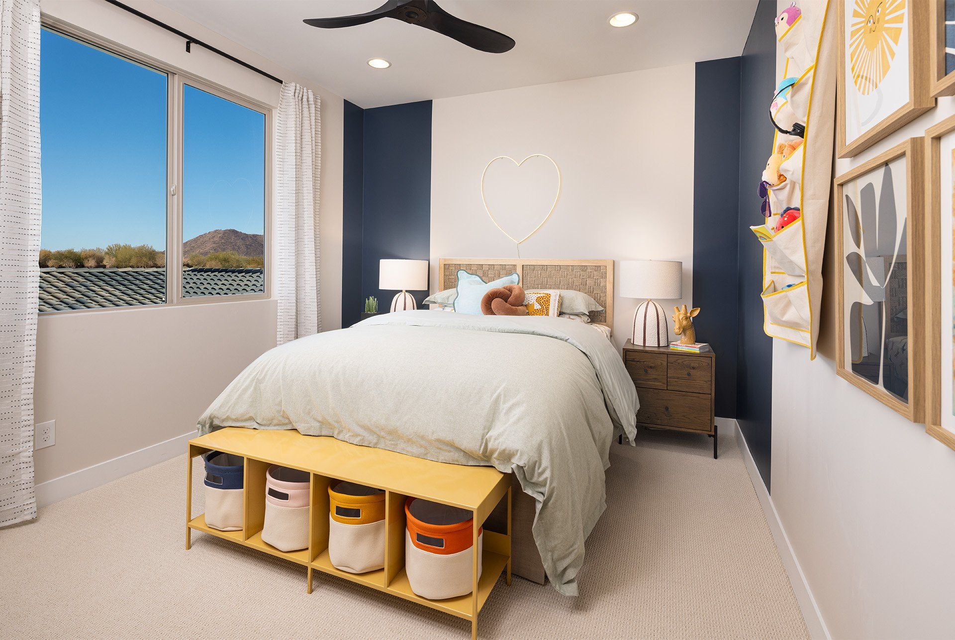 Verdin DiscoveryAzelia Bed 2 1920x1286