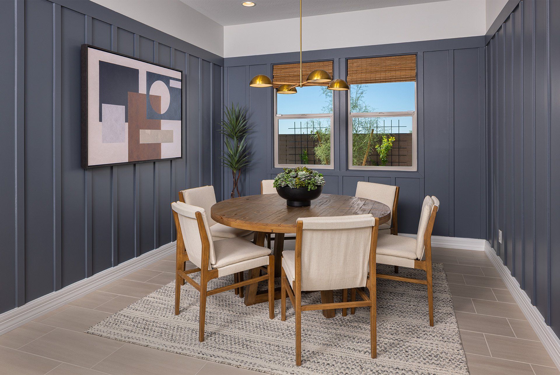 Verdin Discovery_Poppy Dining 1920x1286