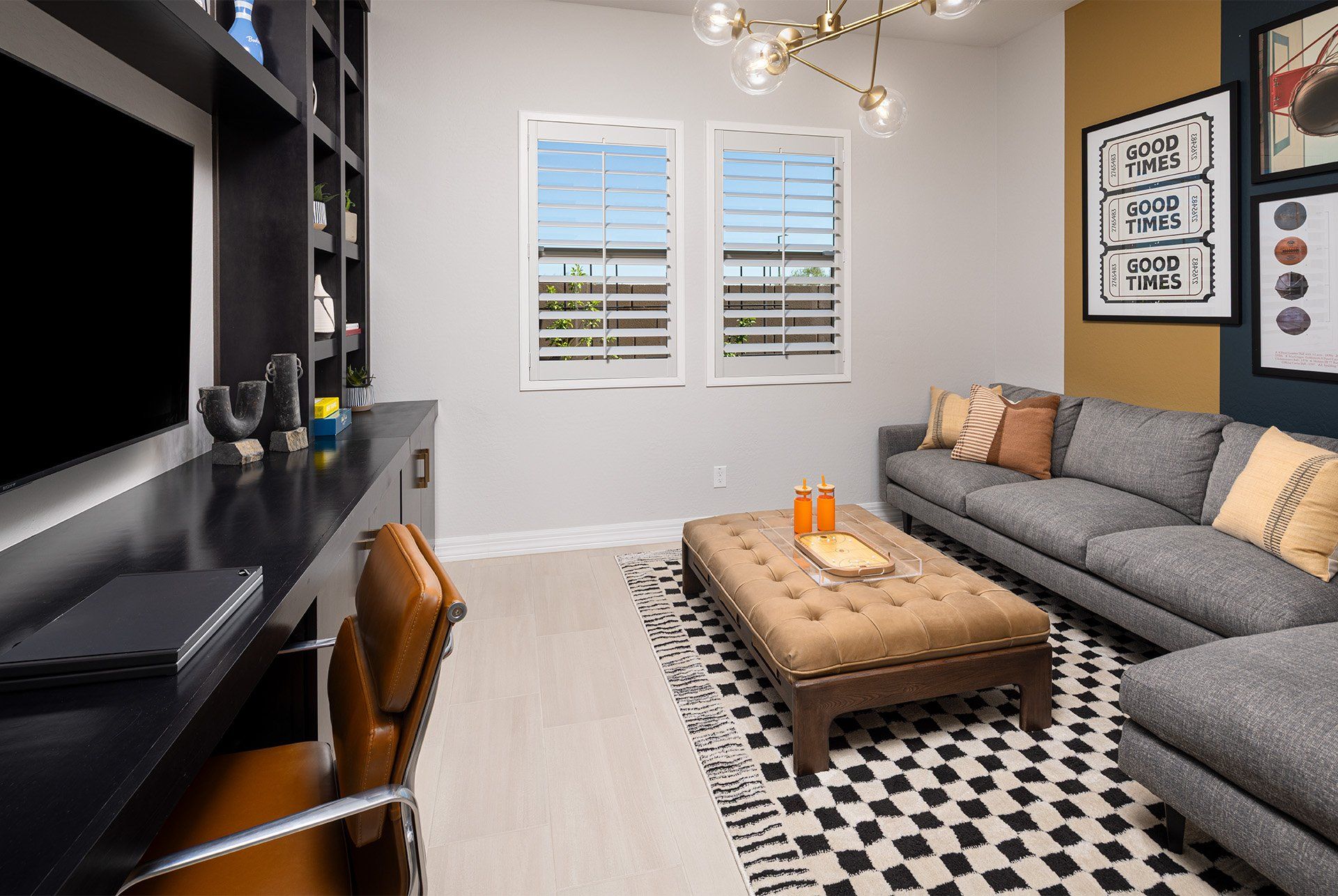 Verdin Discovery_Poppy Flex 1920x1286