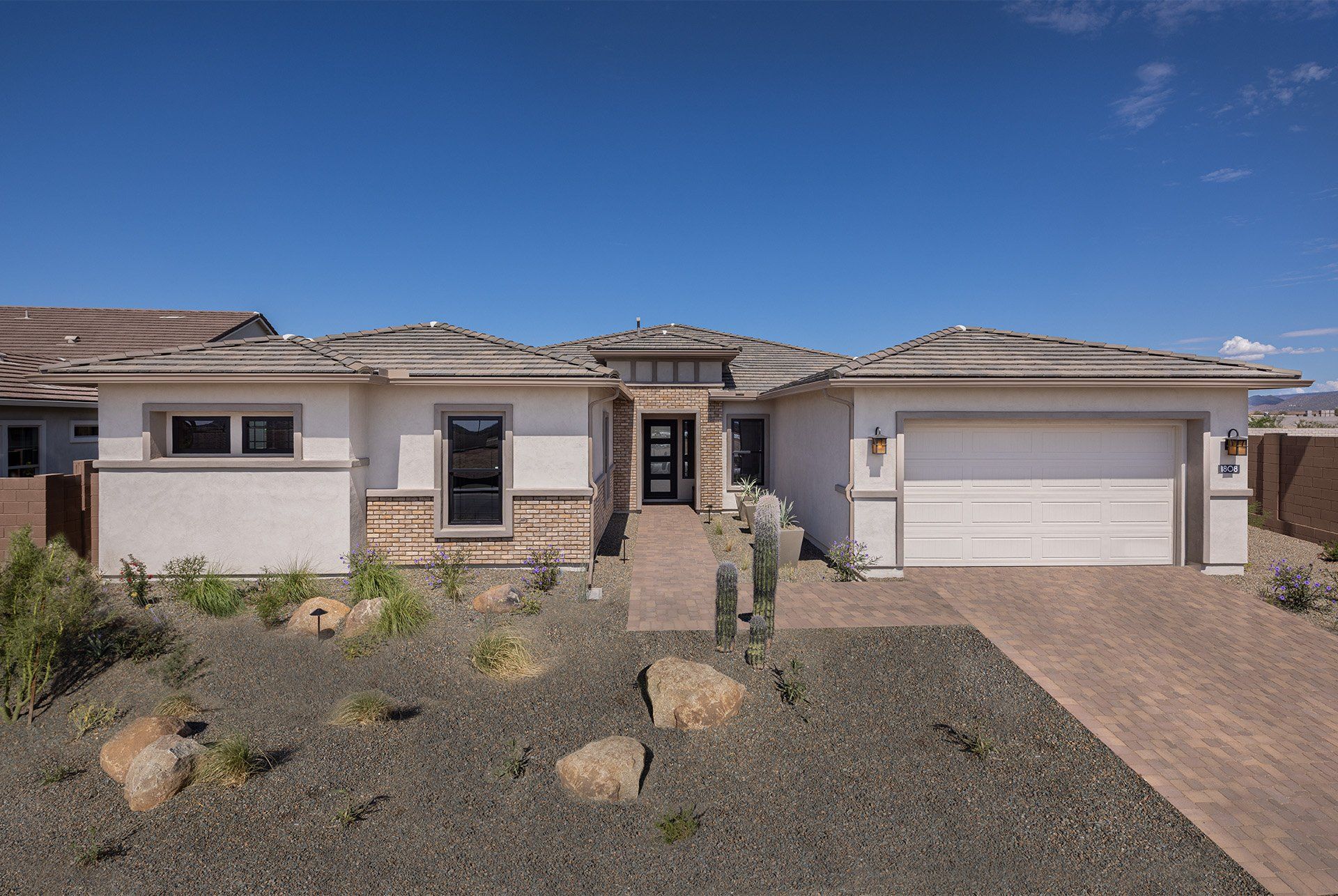Verdin Summit_Palisade Front Ext