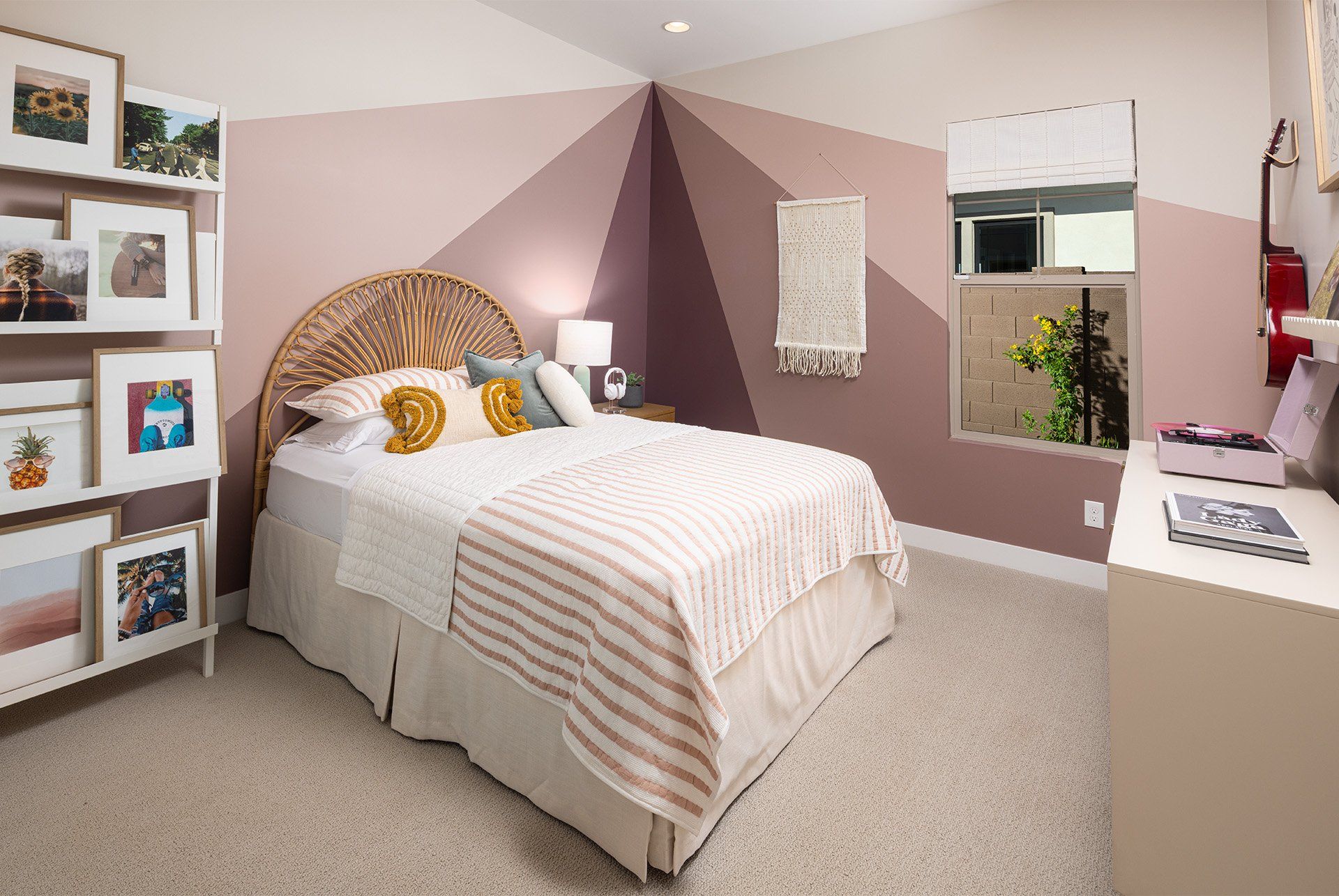 Verdin Summit_Tyndall Bed 3