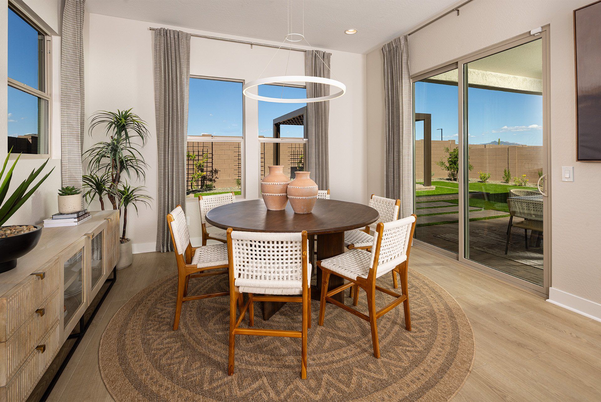 Verdin Passage_Yellowstone Dining