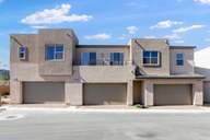 Lark Hill at Summerlin por Taylor Morrison en Las Vegas Nevada