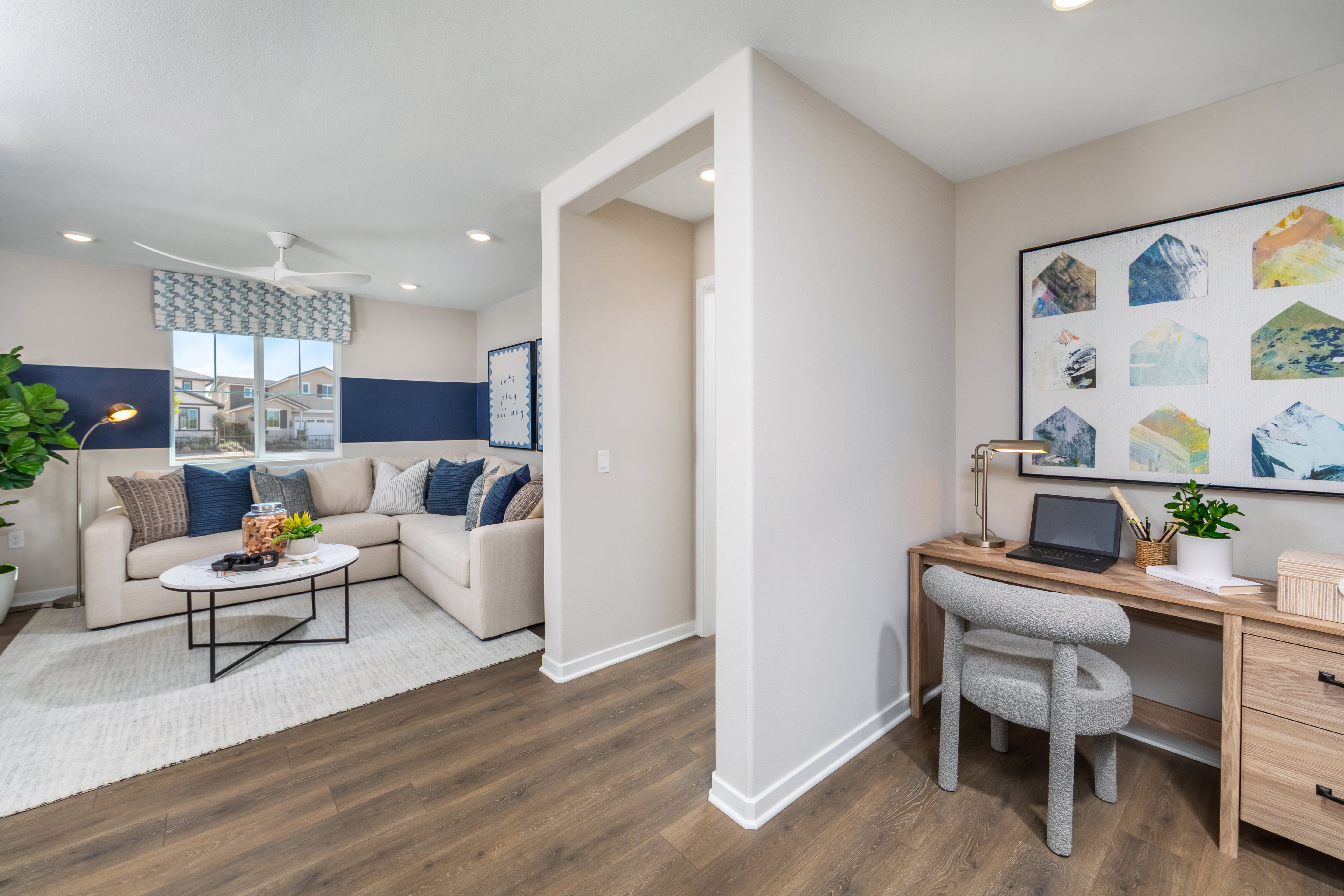 ca-socal-victoria square-plan 1-2 story-4 bed-loft