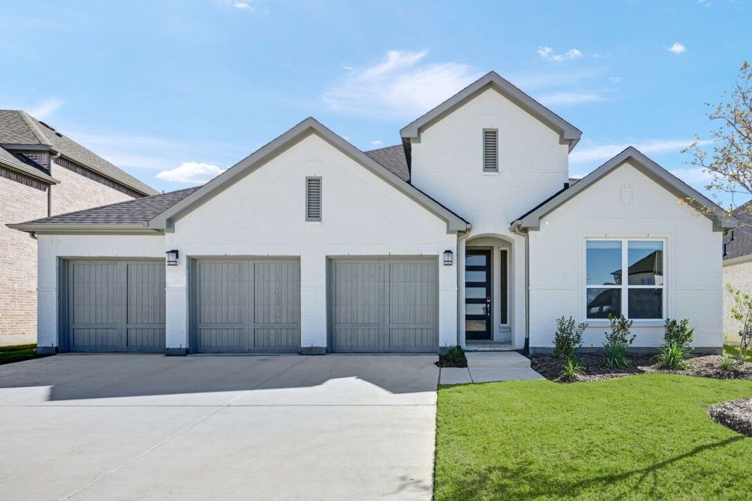 121 Starland Drive. Oak Point, TX 75068