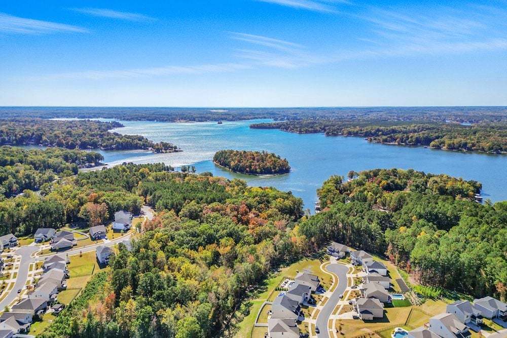 hj-nc-charlotte-the-palisades-17014-landover-...