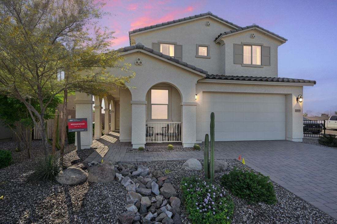 La Mira Wedgewood Exterior Night