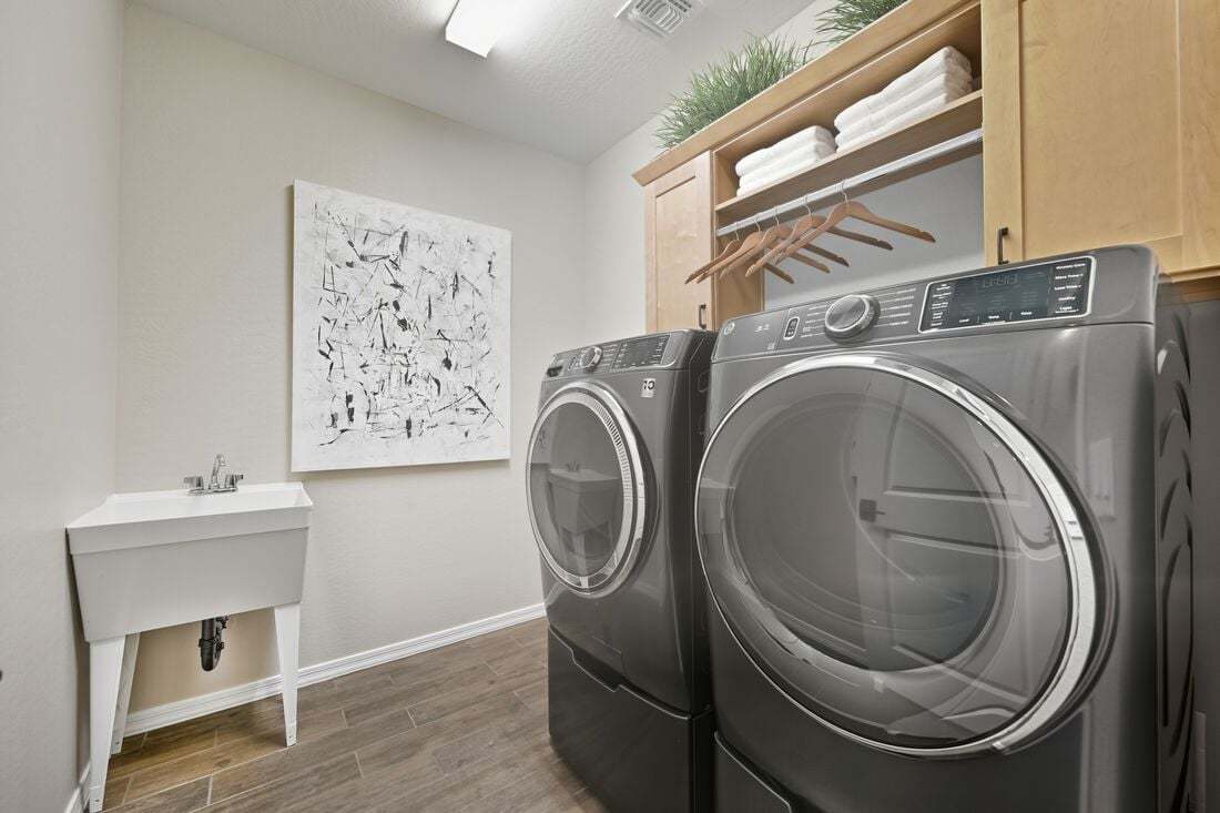 La Mira Wedgewood Laundry Room