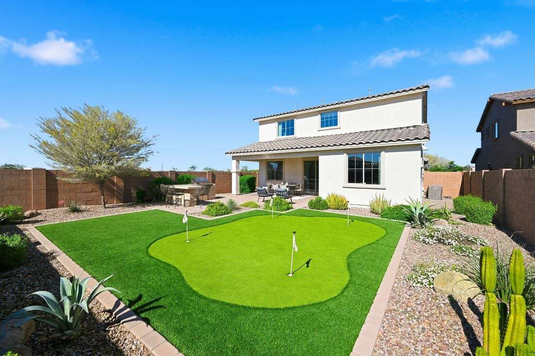 La Mira Wedgewood Backyard 3