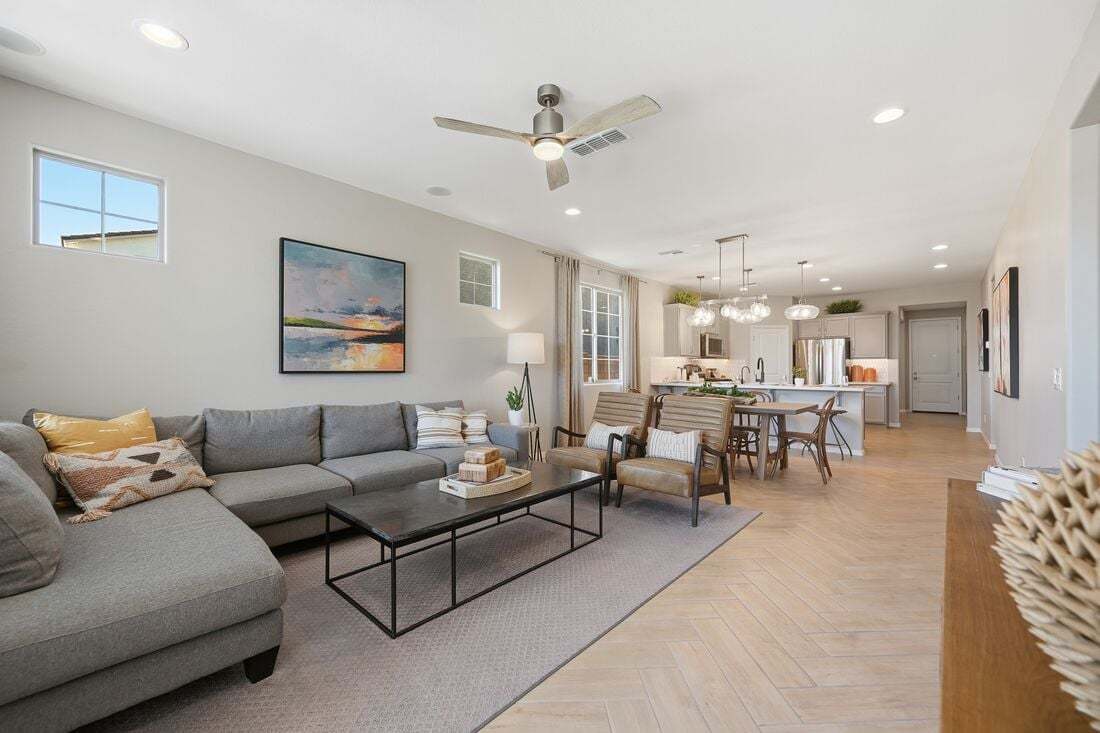 La Mira DiscoveryHarlow ModelGreat Room 4