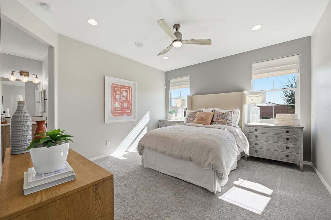 La Mira Discovery_Harlow Model_Primary Bedroom