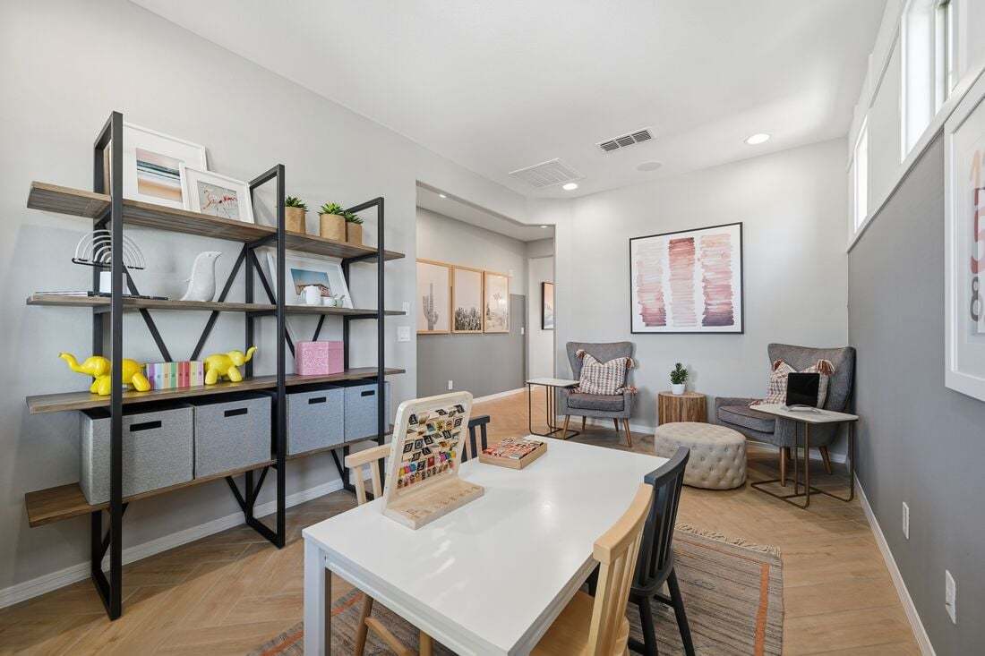 La Mira Discovery_Harlow Model_Flex