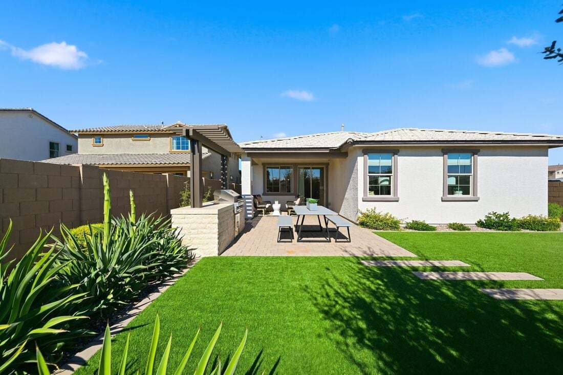 La Mira DiscoveryHarlow ModelBackyard1