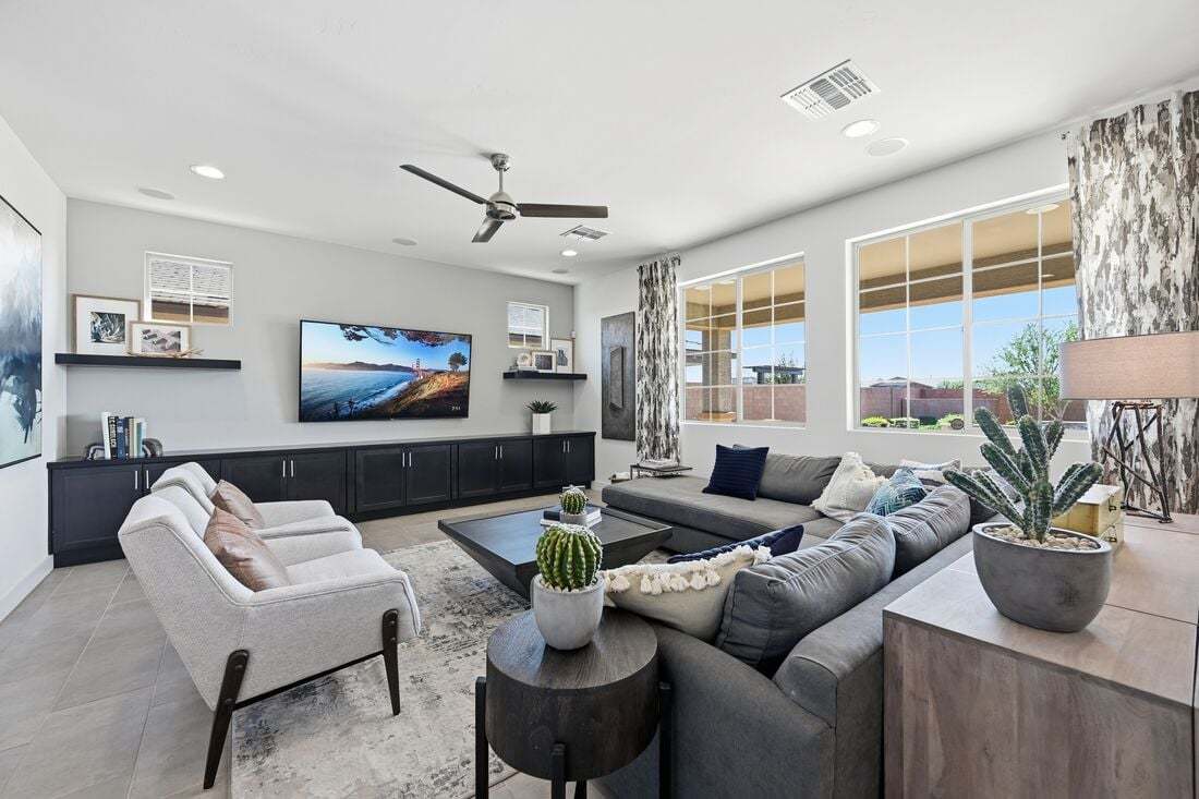 La Mira DiscoveryPaisley ModelGreat Room 2