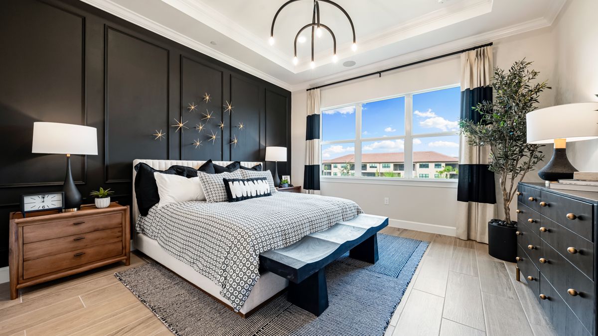 Bellisimo Model - Esplanade by the Islands...