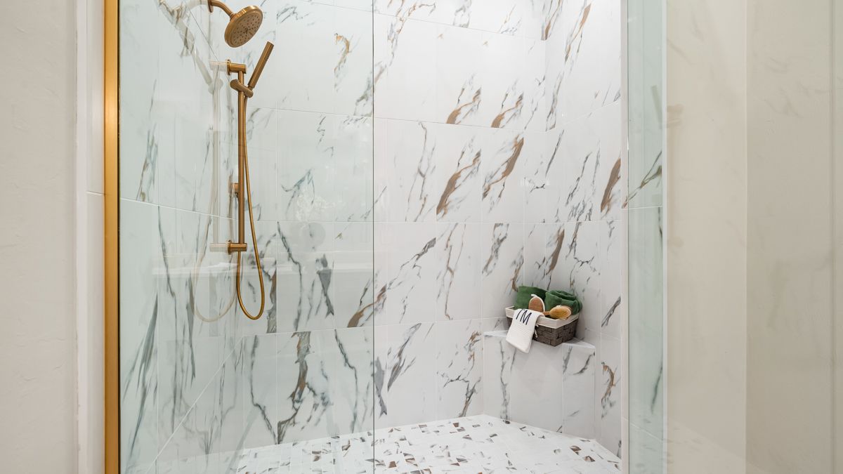 Romano Model - Esplanade by the Islands...