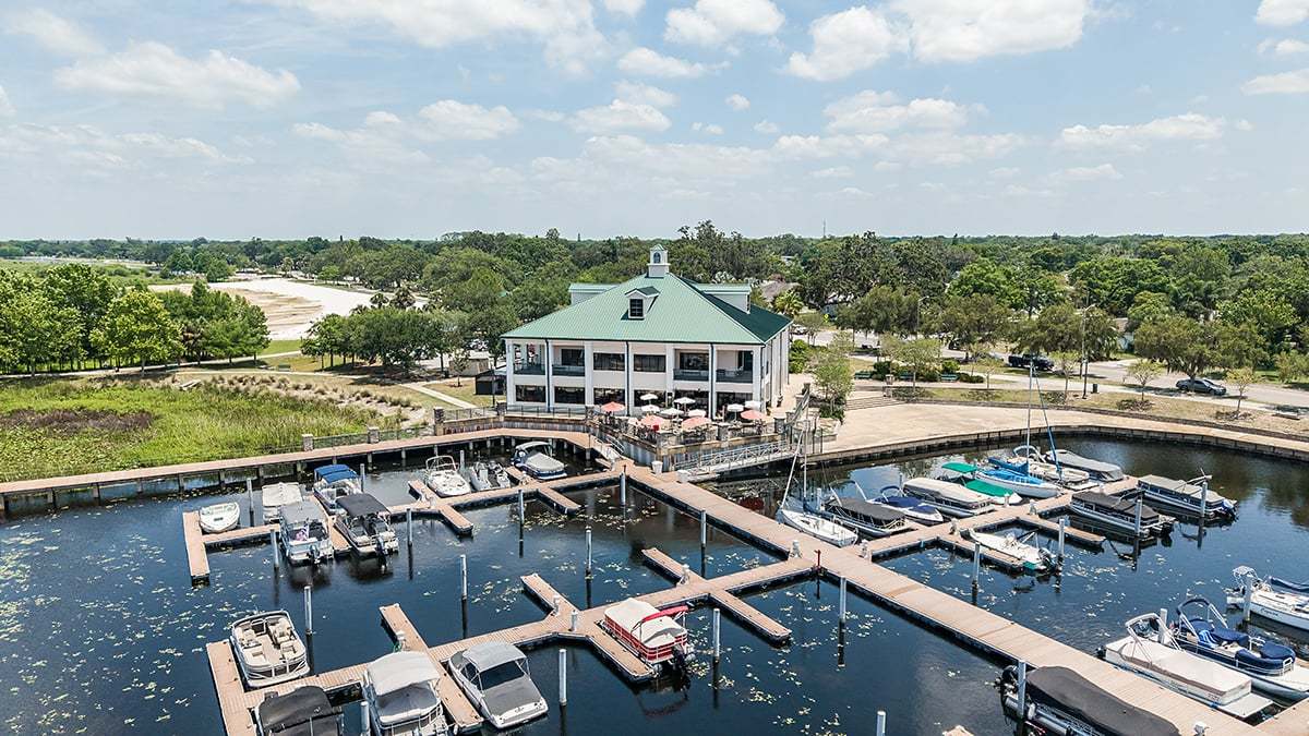 Crabbys-on-the-Lakefront-0839-1200x675