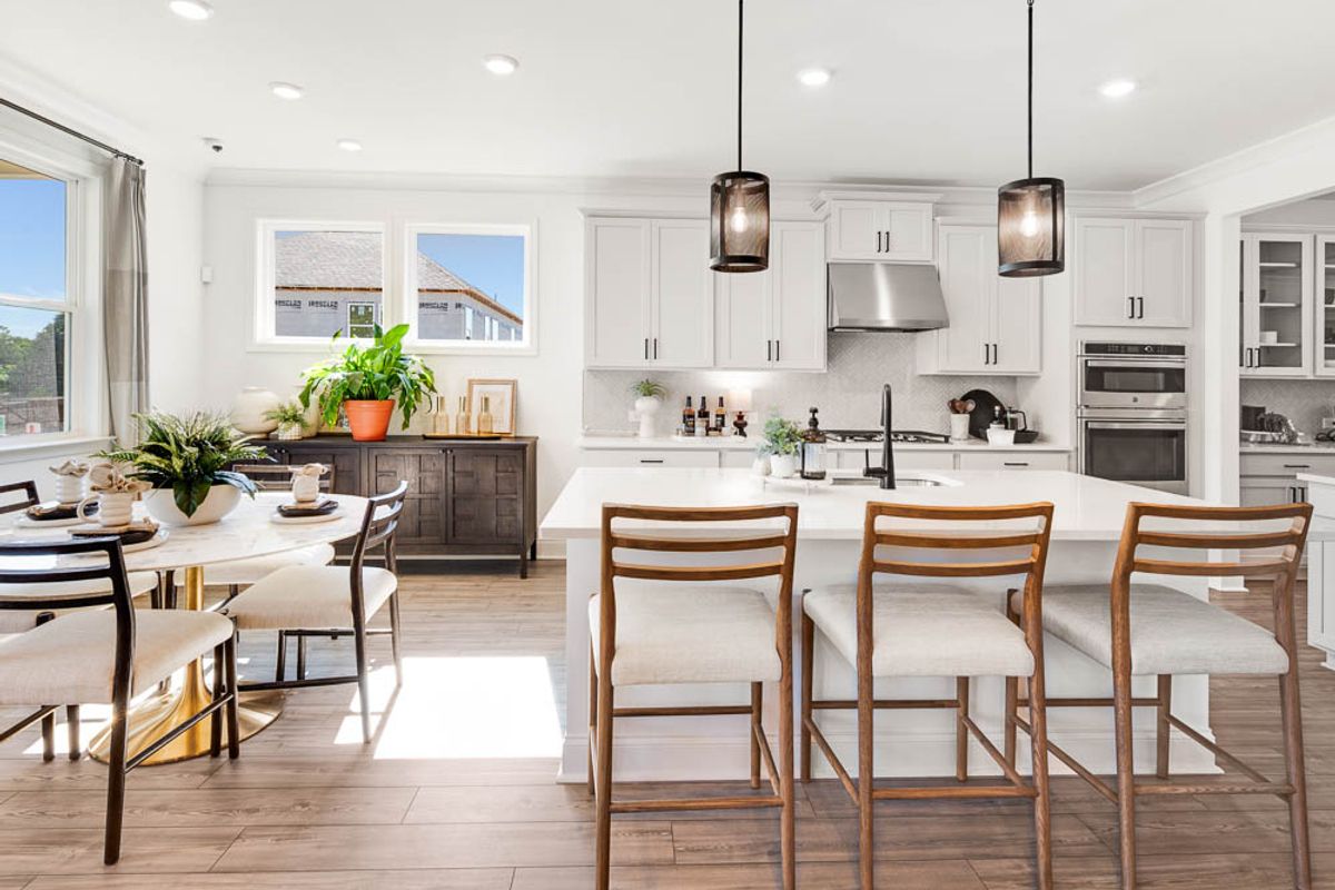 hj-ga-atlanta-oakmead-essex-lot-model-kitchen...