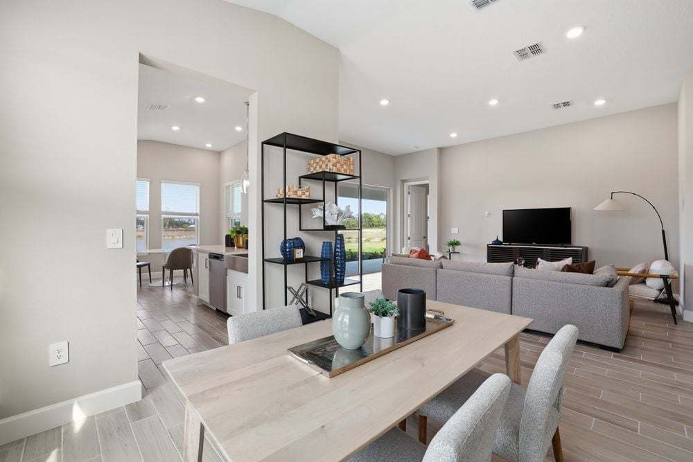 hj-fl-tampa-firethorn-aruba-lot-1033-dining-a...