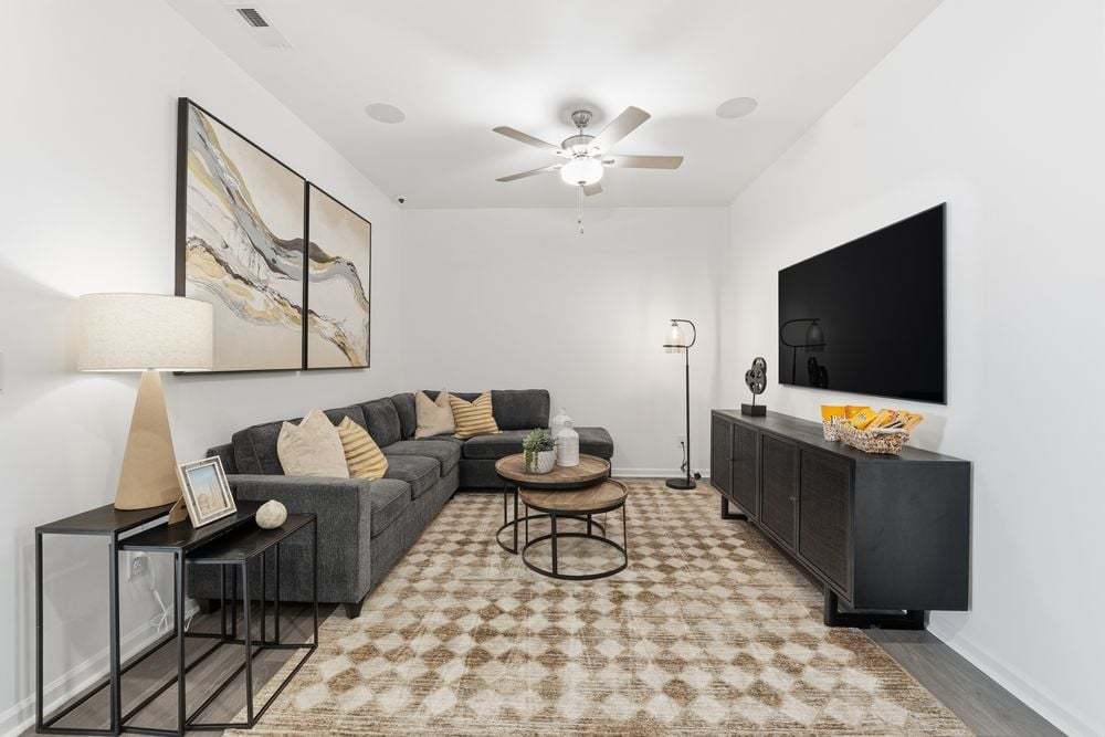 hj-sc-charlotte-terraces-at-the-exchange-aspe...