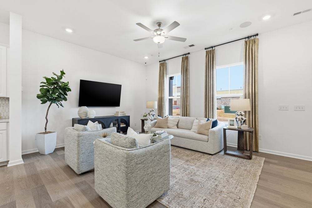 hj-sc-charlotte-terraces-at-the-exchange-aspe...