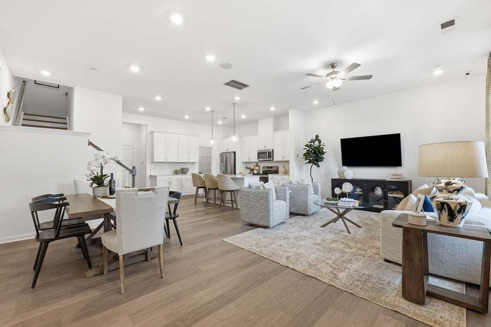 hj-sc-charlotte-terraces-at-the-exchange-aspe...