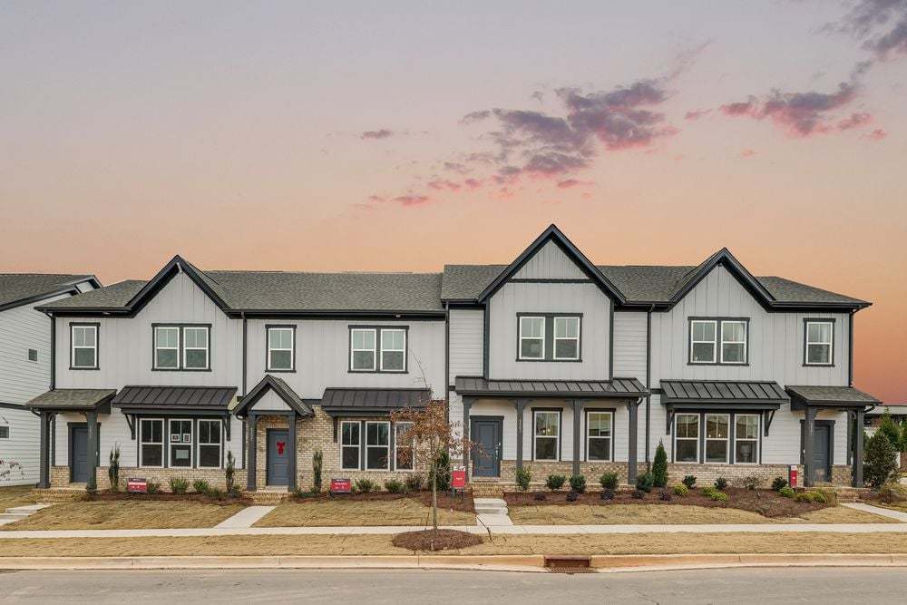 hj-sc-charlotte-terraces-at-the-exchange-aspe...